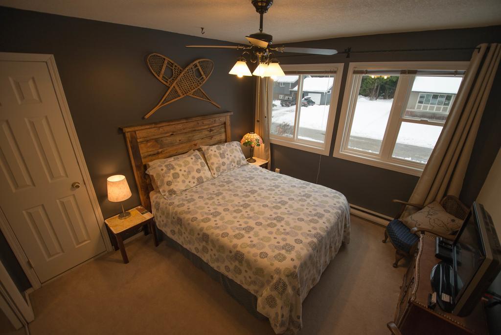 Alpenrose Revelstoke Bed & Breakfast Pokoj fotografie