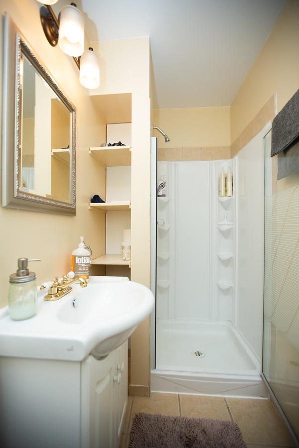 Alpenrose Revelstoke Bed & Breakfast Pokoj fotografie