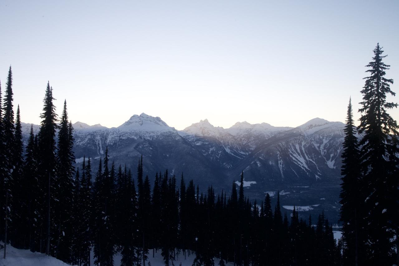Alpenrose Revelstoke Bed & Breakfast Exteriér fotografie
